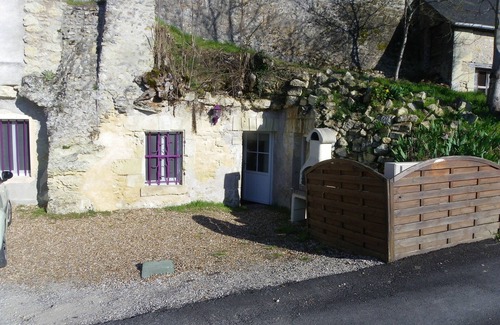 Nazelles-Negron House | Les Hauts de Nazelles