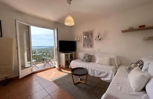 Les Issambres Apartment | Les Issambres T2 cabine 5 pers avec piscine et parking - FR-1-226-516