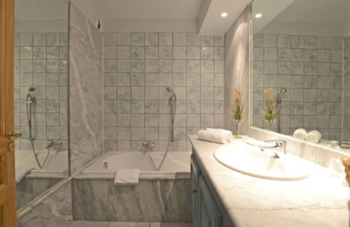 Lucciana Hotel | Les Jardins
