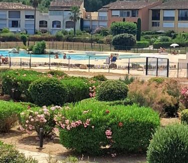Gassin Apartment | Les jonquières à Gassin, avec piscine collective 26