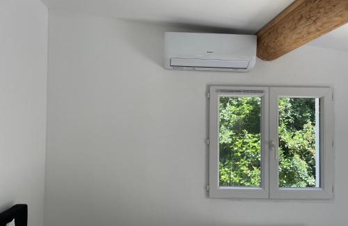 Auriol Bed & Breakfast | Les Loriots - Studio indépendant, refuge nature entre Aix et Marseille