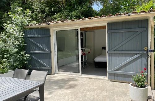 Auriol Bed & Breakfast | Les Loriots - Studio indépendant, refuge nature entre Aix et Marseille