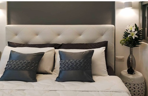 South Triangle Condo | Les Luxe Rooms - Symphony Tower 2