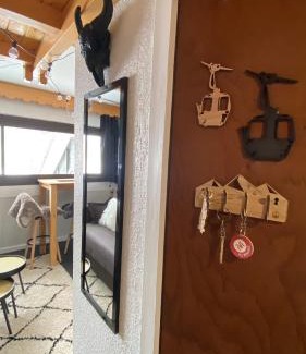 Les Menuires Apartment | Les Menuires centre! Chaleureux studio sur les pistes!