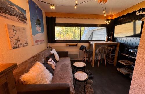 Les Menuires Apartment | Les Menuires centre! Chaleureux studio sur les pistes!