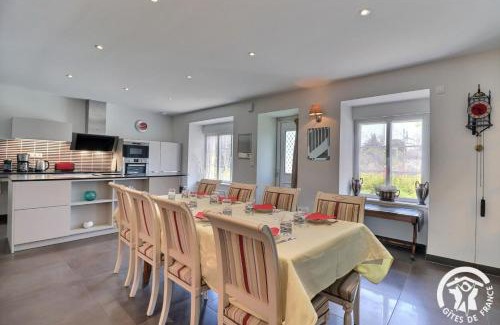 Montreuil-sur-Ille House | Les ormelles
