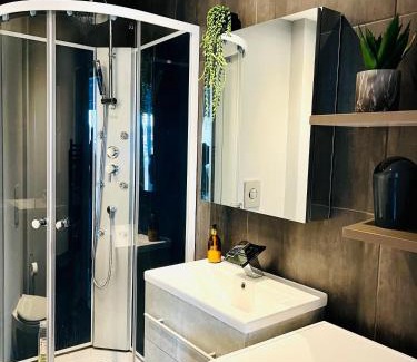 Plaine de la Brague Apartment | LES PALMIERS - Appartement avec piscine proche plages - Wifi et Clim
