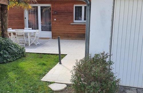 Semeac Apartment | Les Palmiers