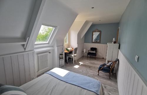 Le Rosais-La Flourie House | Les pieds dans l'eau