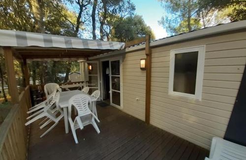 Saint-Brevin-les-Pins Apartment | Les Pierres Couchées FO1B Mobil-home gamme luxe