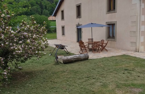 Dommartin-les-Remiremont House | Les Près des Gazons" country house