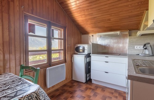 Saint-Leger-les-Melezes Apartment | Les Serinthes - Pour 4, station accessible à pied