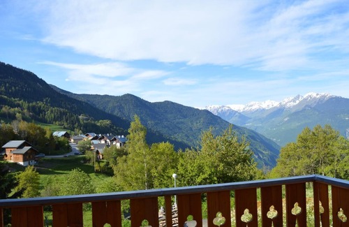 Notre-Dame-du-Pre House | LES Skieurs - Notre-dame-du-pre