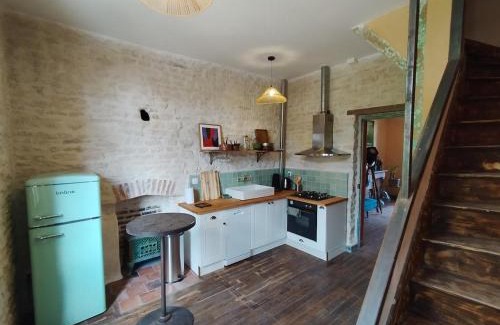 Chasseneuil-du-Poitou Apartment | Les Studios Grenouilles
