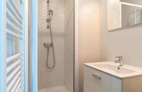 Concarneau Apartment | Les Thermes 532 - Vue mer avec piscine partagée