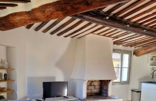 Couronne Urbaine Apartment | Les Toits de Mignet - Climatisation - Centre Historique - Charme Aixois - Wifi