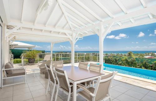 Saint-Francois Villa | Les villas "Fenêtres Sur Plage" - Villas Créoles de charme , vue exceptionnelle face mer et plage & piscines privées à débordement