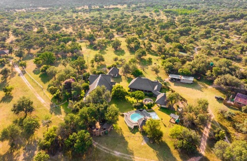 Vaalwater Cabin | Leseli Lodge