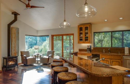 Santa Rosa House | Leslie Creek House
