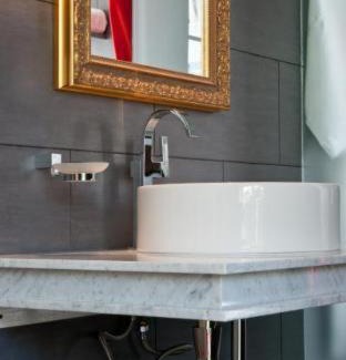 South Beach Hotel | Leslie Hotel Ocean Drive