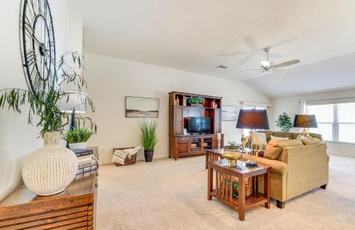Wildwood House | Less Than 1 Mi to Brownwood Paddock Square Home with Patio!