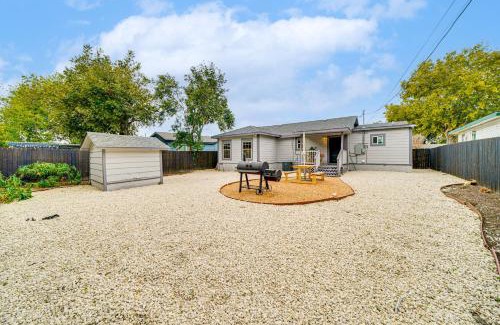 Arena District House | Less Than 1 Mi to Frost Bank Center Home with Deck and Grill!