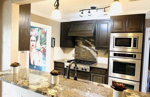 West Arlington House | Less than 6mi AT&T STADIUM! 5min to I-30, 8min to I-20!