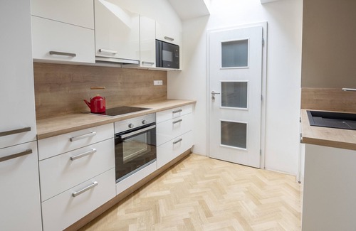 Prague 7 Hotel | Letna Garden Suites