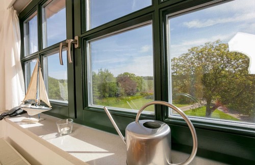 Rugen Island Apartment | Leuchtturm - Gutshaus Ketelshagen - Romantisch, Ruhige Lage