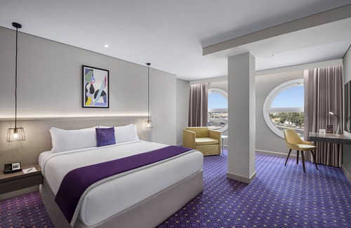 Sheikh Zayed Road Hotel | Leva Hotel and Suites, Mazaya Centre