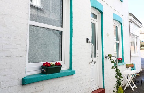 Cowes Cottage | Levante