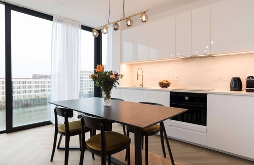 Amsterdam East Apartment | LevelUp Waterfront - Stylish Amsterdam Apartment
