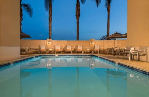 Santa Clara House | Levi's Stadium and California's Great America on your doorstep