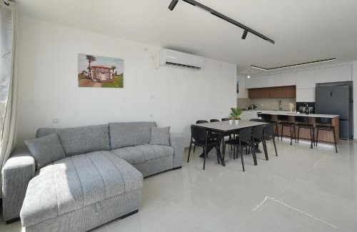 Tiberias Old City Apartment | Levication Multiple Apartments - Family Stays Tiberias