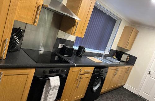 Stockton-on-Tees Apartment | Levy Nook House 1 bed apartment 5 minute walk to Stockton town centre & Free Parking