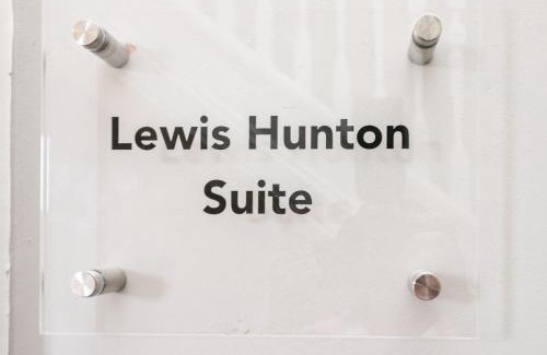Loftus Apartment | Lewis Hunton Suite
