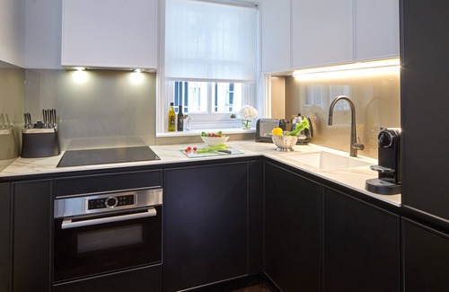 Kensington Apartment | Lexham Gardens by Cheval Maison