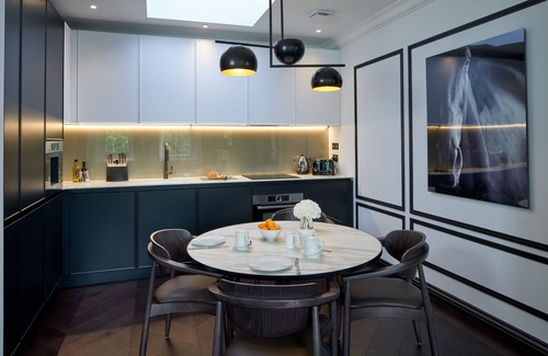 Kensington Apartment | Lexham Gardens by Cheval Maison