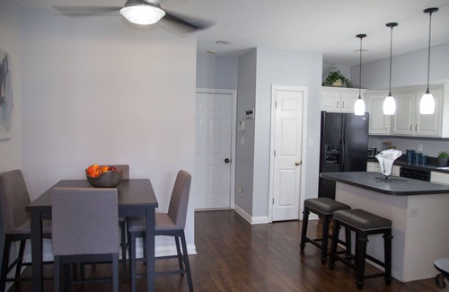 Liberty Area House | Lexington Near downtown/keeneland/interstate. Pool table. Self check in 3000sqft