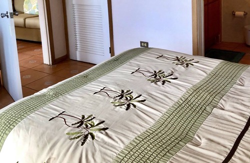 Bolongo Bay Apartment | LG 1 Bdrm Apt with access to Resort across the street