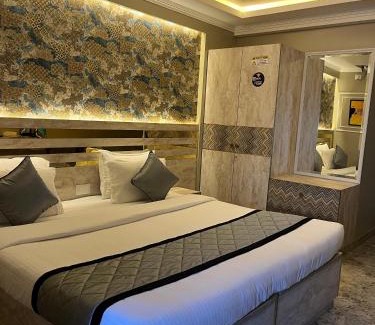 Kalyan Nagar Hotel | LG Signature Suites Kammanahalli