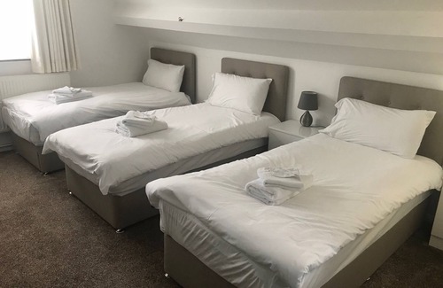 Loughborough Hotel | LG Thai Derm Spa & Guesthouse