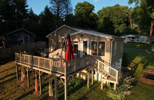 Cambridge Springs Apartment | Li'l Love Inn: Magical Sunsets, Quiet, Cozy, Waterfront