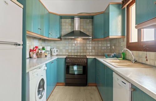 Makry Gialos Villa | Liakoto Stonewall House First Floor