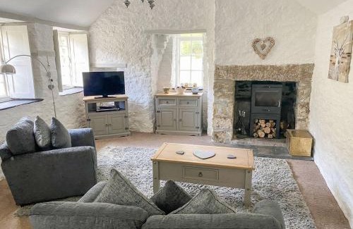 Liskeard House | Liam Cottage - Cv13