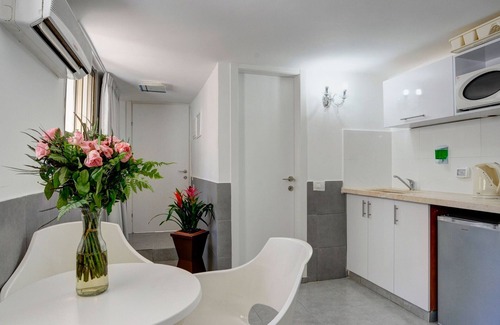 Tel Aviv Promenade Hotel | Liber Seashore Suites