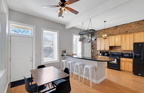 Phoenix Hill House | Liberty Belle - 3BR/1.5BA Sleeps 6 Near NULU