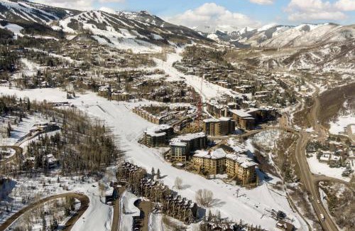 Snowmass Village House | Lichenhearth 8