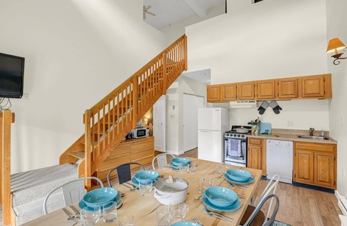 Lincoln Condo | Lidos Lodge