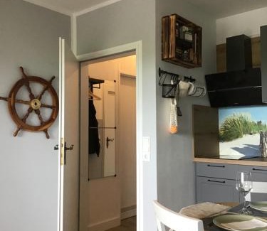 Dornum Apartment | Liebevoll eingerichtete Ferienwohnung Lüttje Koje